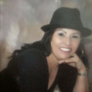 Meet your Posher, Francia luz acevedo